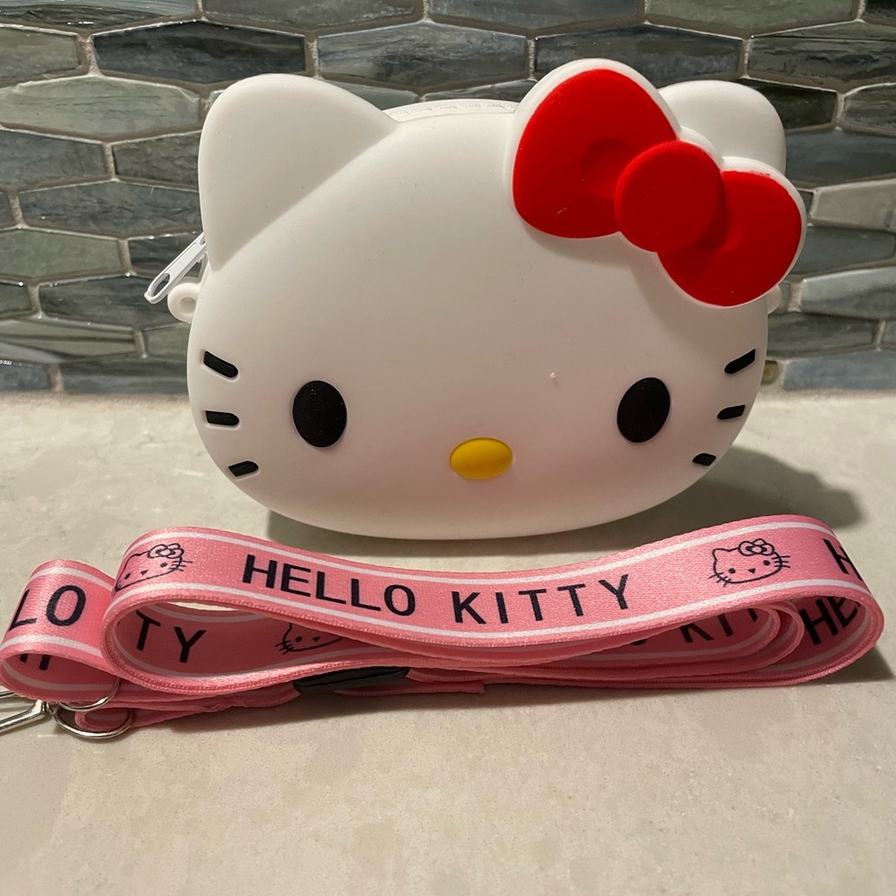 Hello Kitty White and Red Kids Coin Purse, Earrings and Bag Charm Bundle - Picture 2 of 6